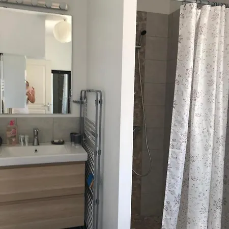 Joli Récent Tout Confort Parking Privé * La Tremblade